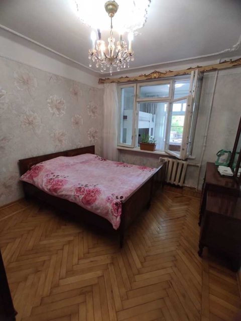 İcarəyə verilir 3 otaqlı köhnə tikili 68 m² — Bakı