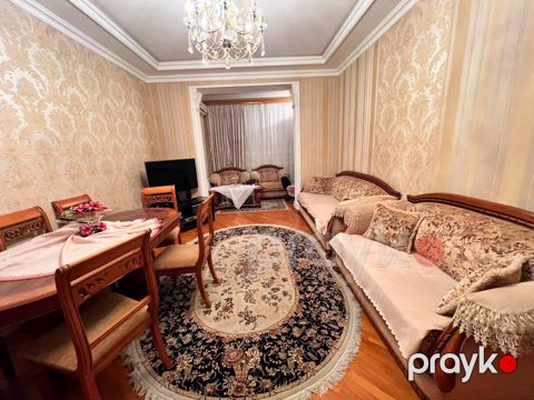 Satılır 3 otaqlı köhnə tikili 110 m²