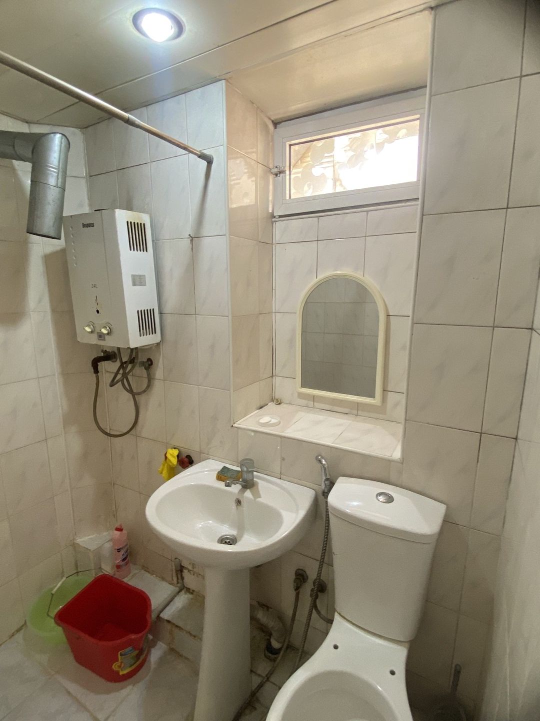 İcarəyə verilir 2 otaqlı köhnə tikili 40 m² — Mənzil, Bakı (9)