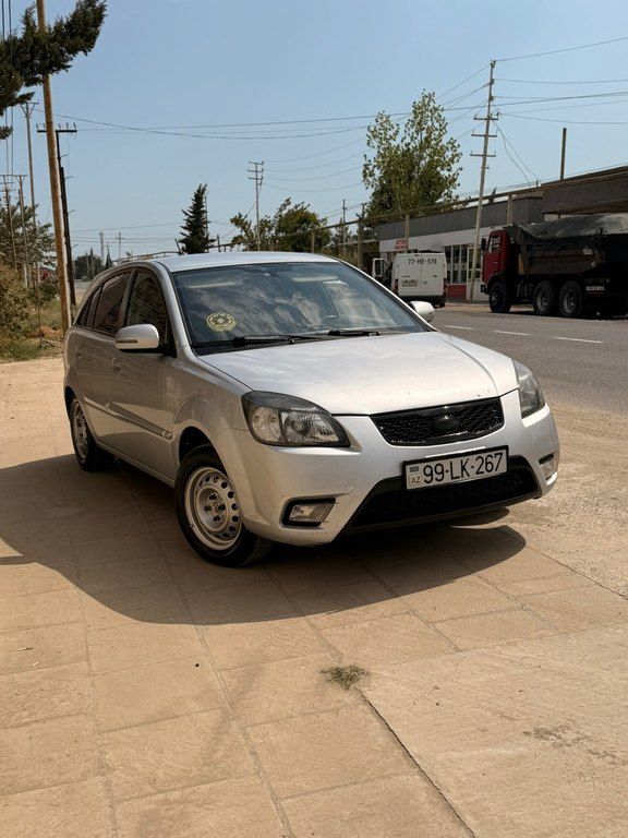 Kia Rio, 1.5 L, 2010 il, 190 000 km — Avtomobillər, Salyan
