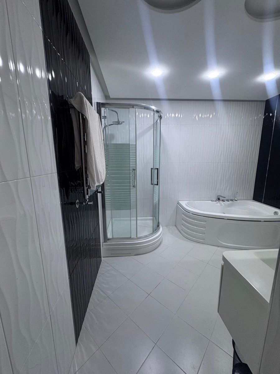 İcarəyə verilir 3 otaqlı yeni tikili 130 m² — Mənzil, Bakı (12)