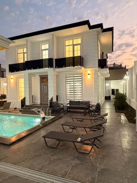 İcarəyə verilir 5 otaqlı həyət evi/bağ evi 250 m² — Bakı