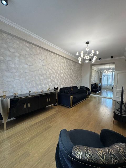 Satılır 3 otaqlı yeni tikili 145 m² — Bakı