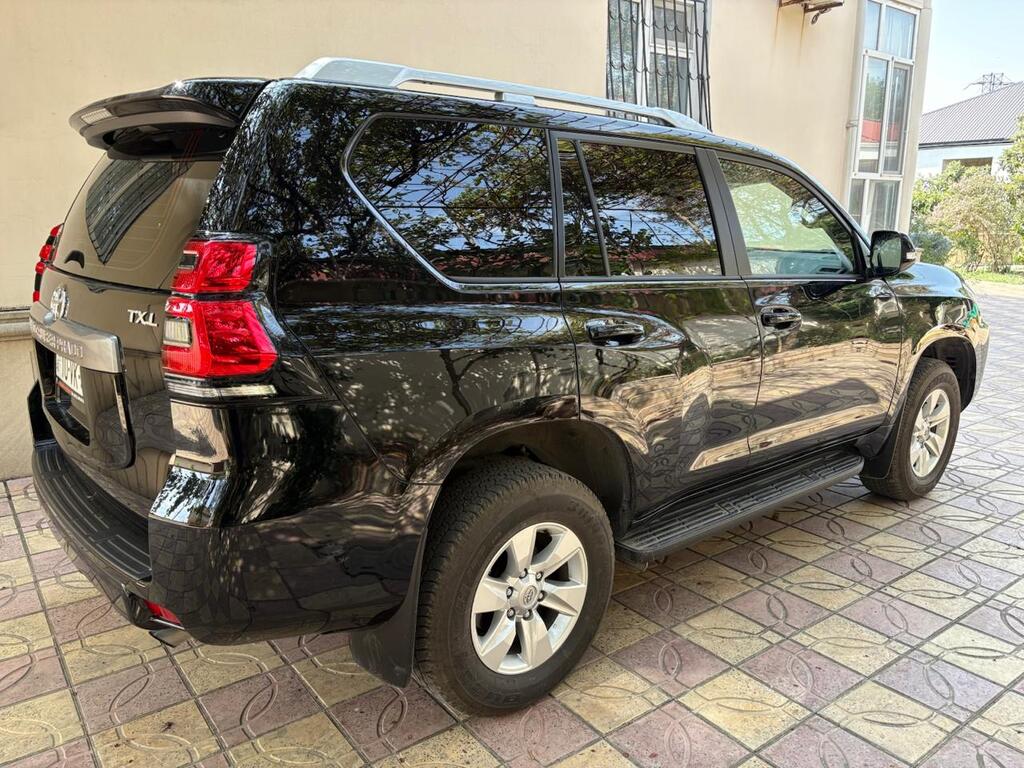 Toyota Land Cruiser Prado, 2.8 L, 2022 il, 10 000 km — Avtomobillər, Bakı (3)