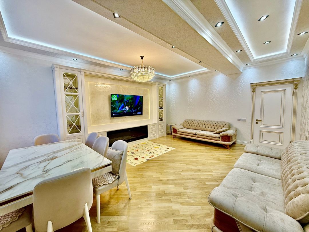 Satılır 4 otaqlı yeni tikili 140 m² — Mənzil, Bakı (2)