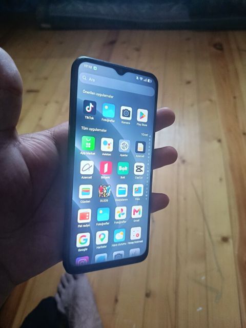 Oppo A18 Glowing Black 128GB/4GB — Bakı