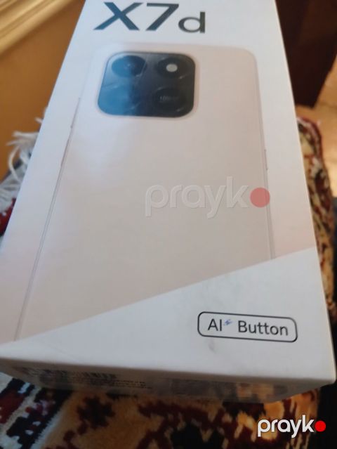 Model: X7d smartphone Xüsusiyyətlər: - Arxa kamera bloku: çoxsensorlu — Bərdə