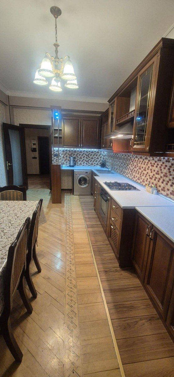 İcarəyə verilir 3 otaqlı yeni tikili 140 m² — Mənzil, Bakı (8)