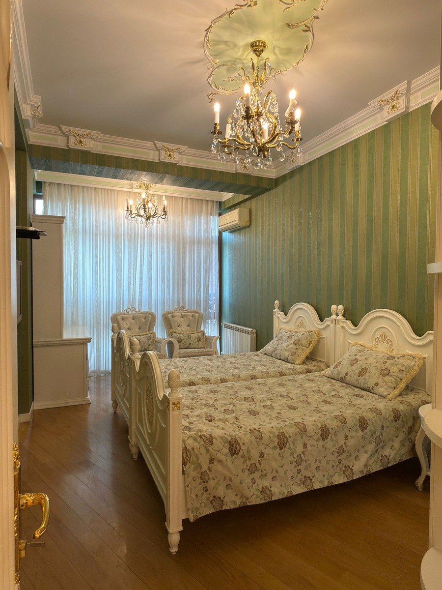 Satılır 4 otaqlı yeni tikili 220 m² — Mənzil, Bakı (8)