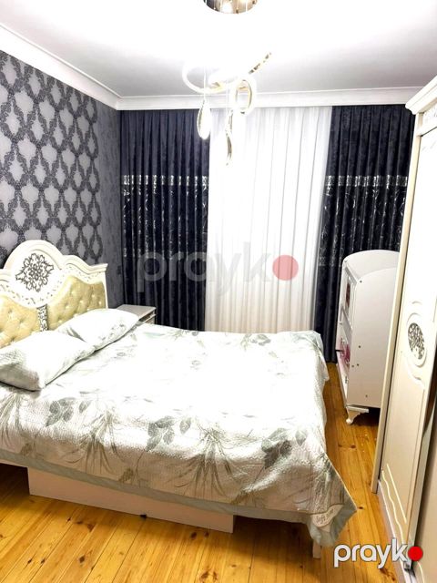 Satılır 4 otaqlı köhnə tikili 92 m²