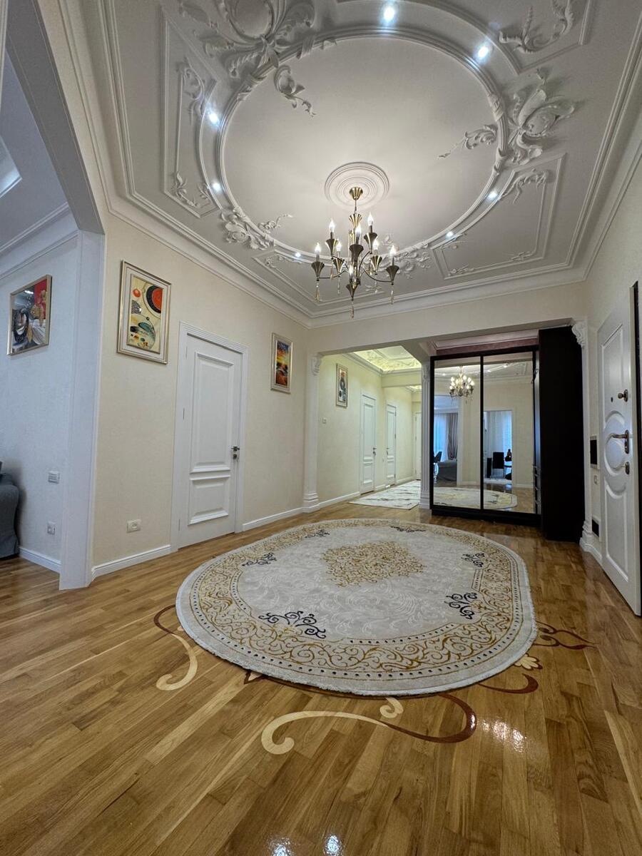 Satılır 4 otaqlı yeni tikili 220 m² — Mənzil, Bakı (8)