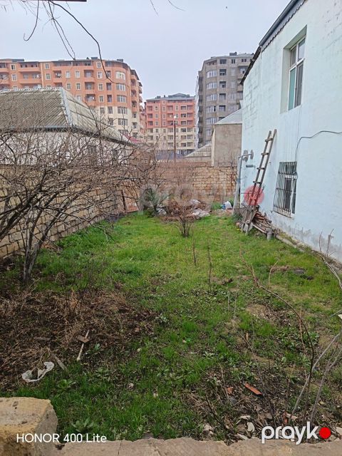 Satılır 8 otaqlı həyət evi/bağ evi 250 m²