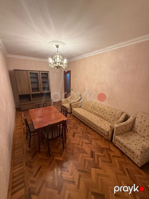 İcarəyə verilir 3 otaqlı köhnə tikili 70 m²