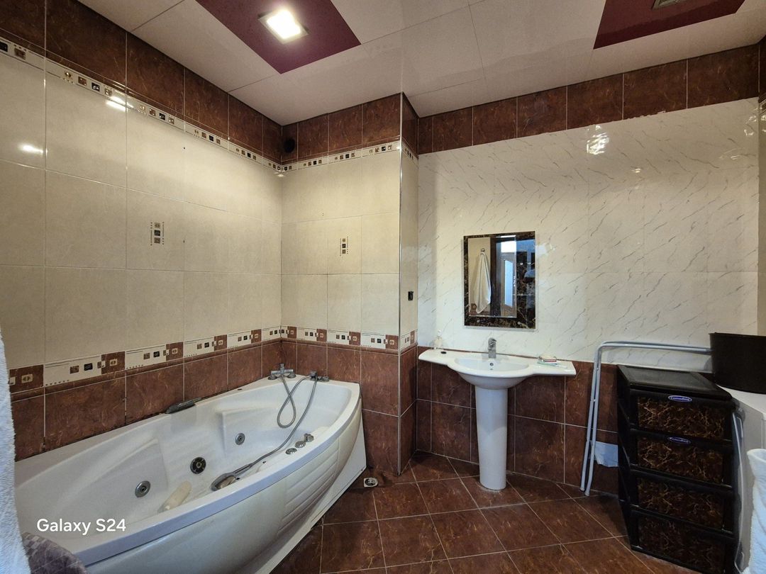 Satılır 4 otaqlı yeni tikili 165 m² — Mənzil, Bakı (7)