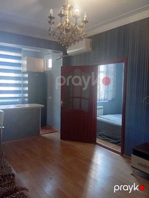 İcarəyə verilir 2 otaqlı köhnə tikili 30 m²