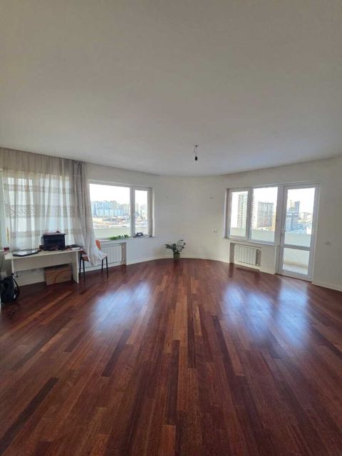 Satılır 2 otaqlı yeni tikili 106 m² — Bakı