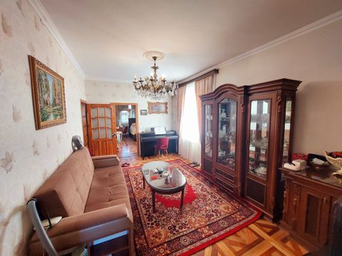 Satılır 3 otaqlı köhnə tikili 59 m² — Bakı