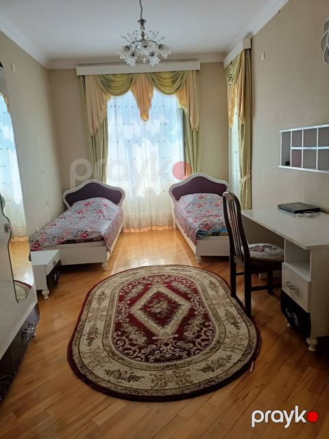 İcarəyə verilir 3 otaqlı yeni tikili 155 m²