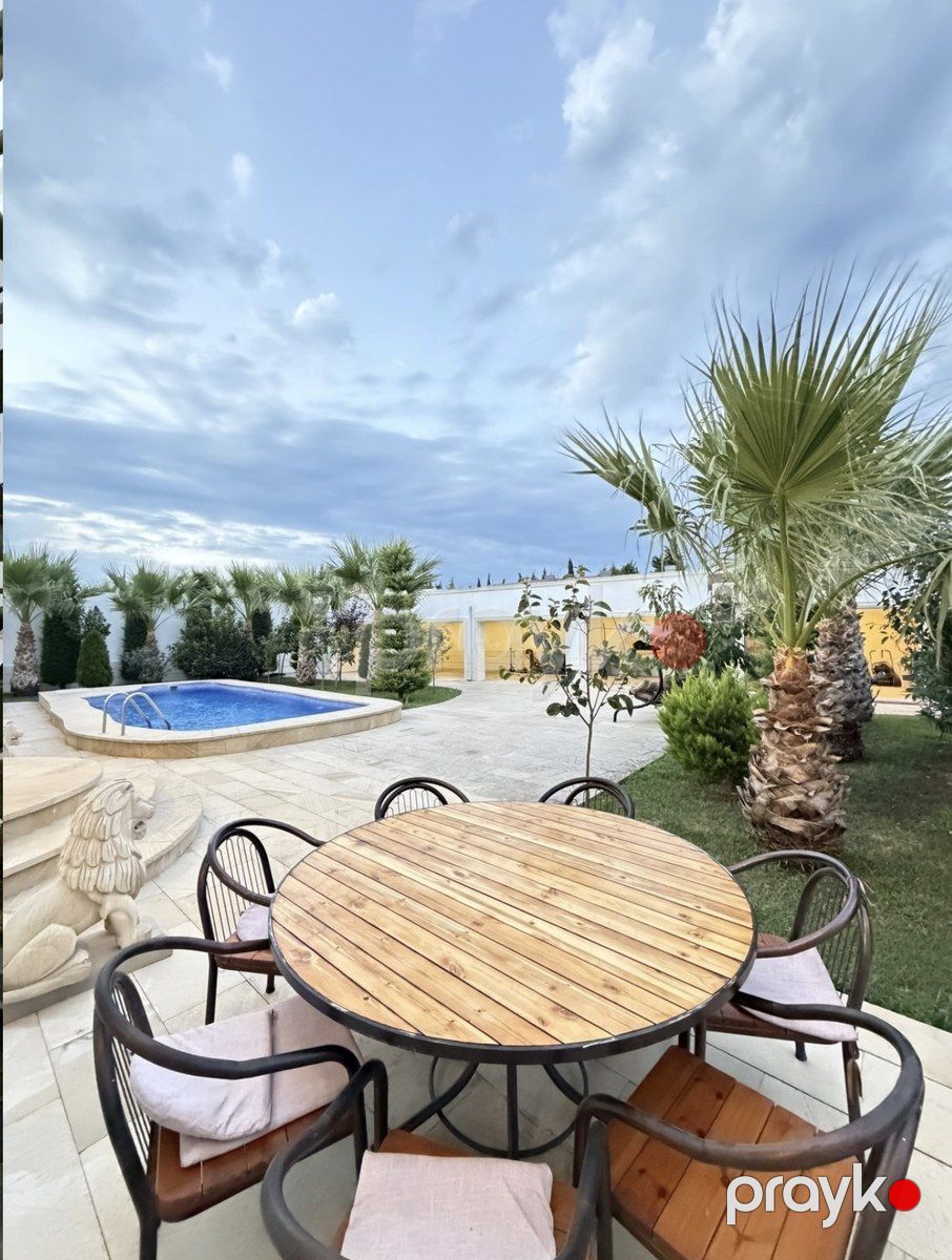 Satılır 6 otaqlı həyət evi/bağ evi 320 m² — Ev, villa, Bakı (2)