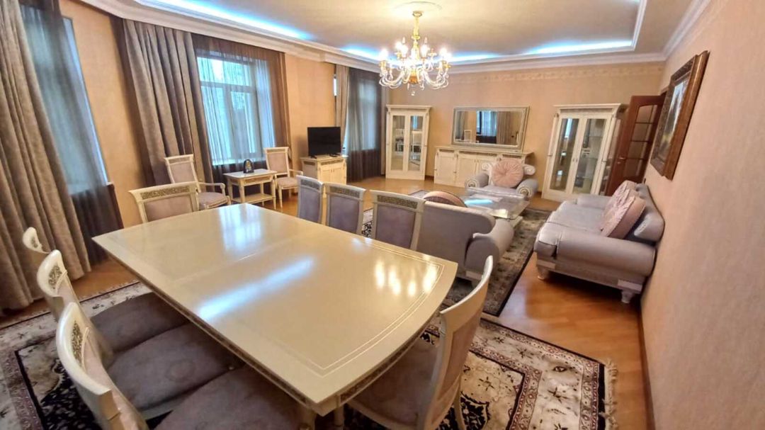 İcarəyə verilir 3 otaqlı köhnə tikili 140 m² — Mənzil, Bakı (2)
