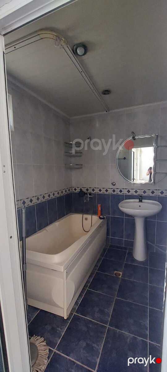 İcarəyə verilir 2 otaqlı köhnə tikili 90 m² — Mənzil, Bakı (5)