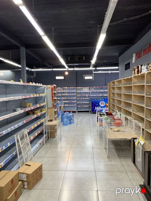 İcarəyə verilir obyekt 580 m²