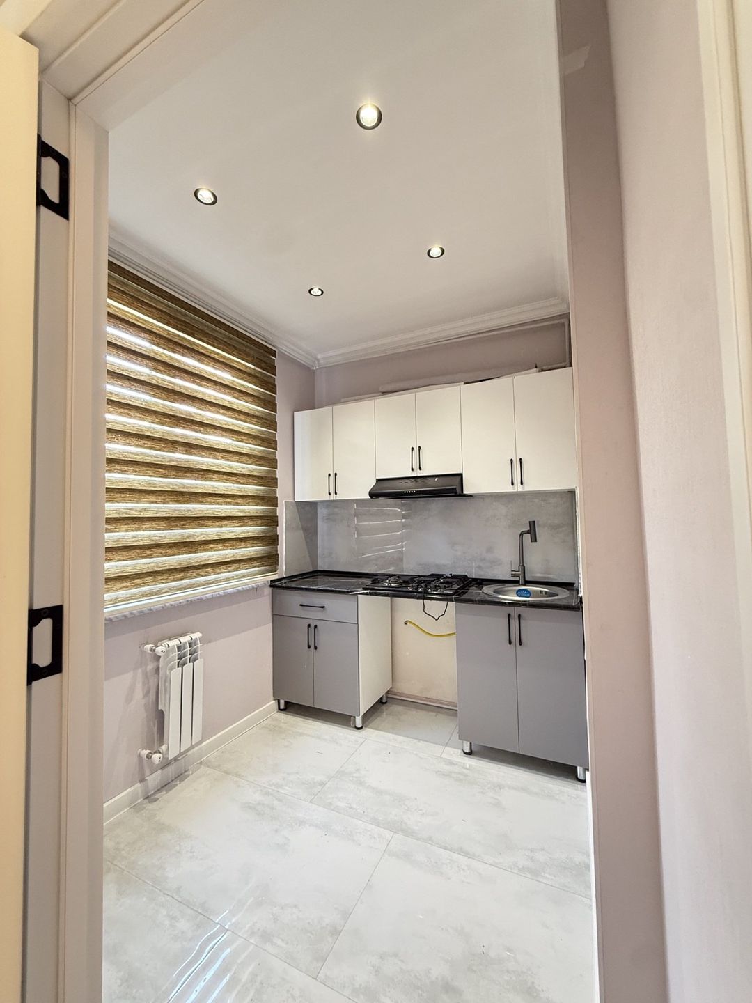 Satılır 2 otaqlı köhnə tikili 50 m² — Mənzil, Bakı (9)
