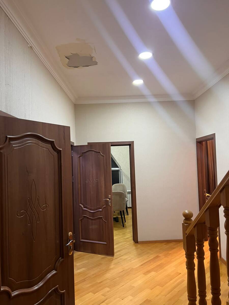 Satılır 5 otaqlı köhnə tikili 200 m² — Mənzil, Bakı (2)