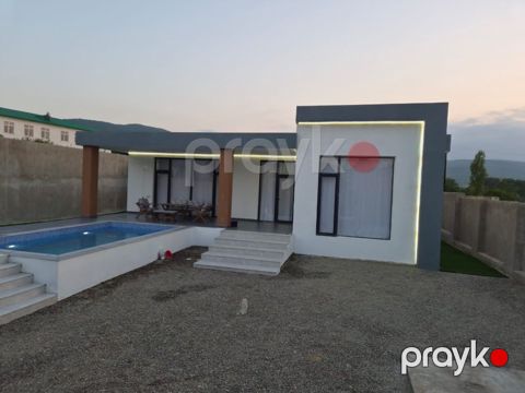 Satılır 3 otaqlı həyət evi/bağ evi 110 m²