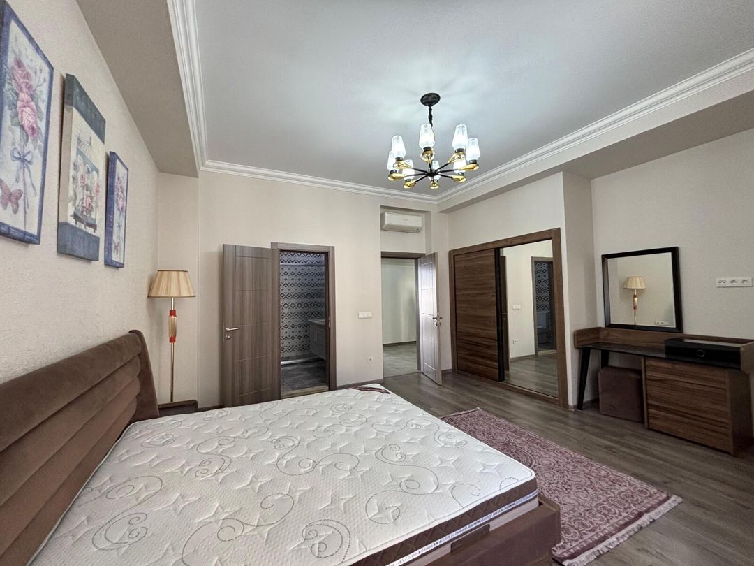 İcarəyə verilir 4 otaqlı yeni tikili 210 m² — Mənzil, Bakı (6)
