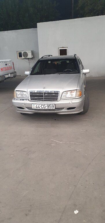 Mercedes C 220, 2.2 L, 2000 il, 350 000 km — Biləsuvar