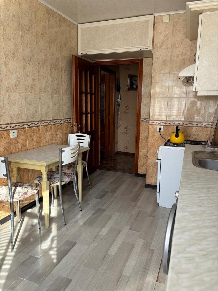 İcarəyə verilir 3 otaqlı köhnə tikili 90 m² — Mənzil, Bakı (10)