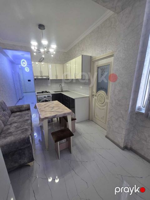 İcarəyə verilir 3 otaqlı yeni tikili 80 m²