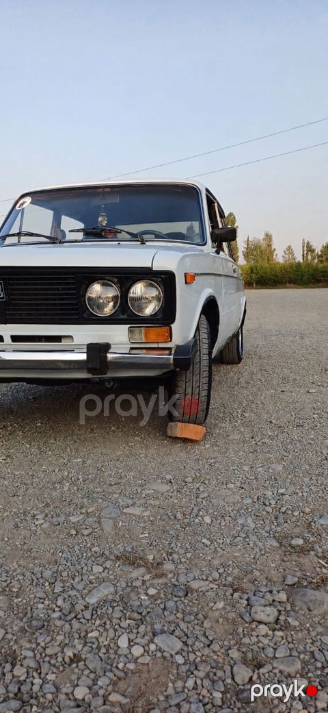 VAZ (Lada) 2106: 0.3 l 1988 il 65300 km Sedan