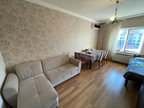 Satılır 2 otaqlı köhnə tikili 58 m² — Bakı