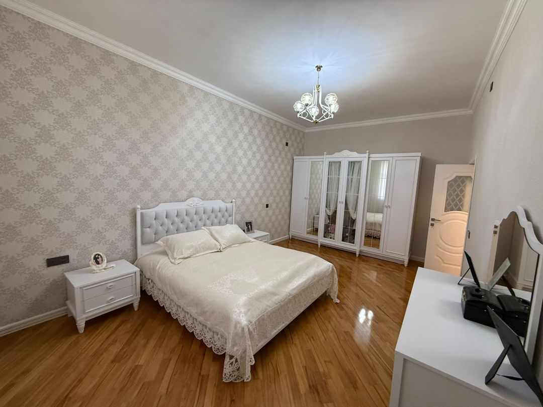 Satılır 5 otaqlı həyət evi/bağ evi 211 m² — Ev, villa, Bakı (7)