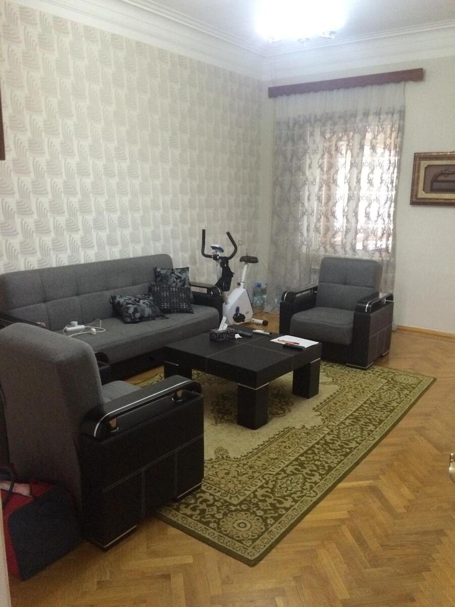 Satılır 2 otaqlı köhnə tikili 80 m² — Mənzil, Bakı (2)