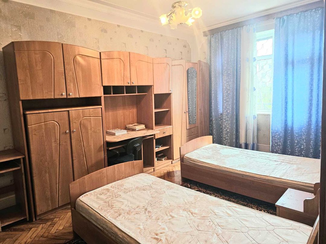 İcarəyə verilir 4 otaqlı köhnə tikili 125 m² — Mənzil, Bakı (4)