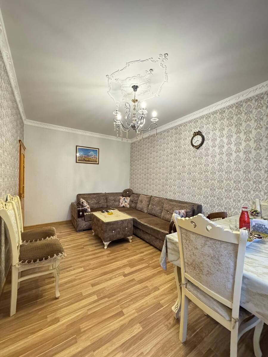 Satılır 4 otaqlı köhnə tikili 110 m² — Mənzil, Bakı (3)
