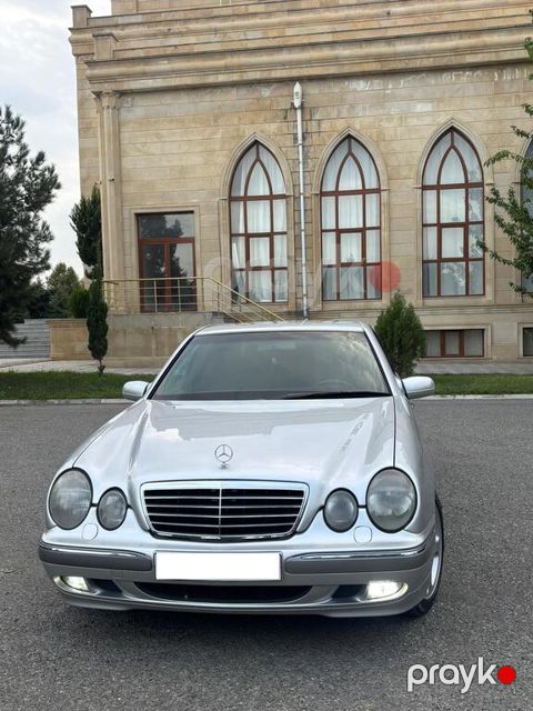 Mercedes E 240, 2.4 L, 2000 il, 201 245 km