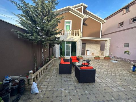 Satılır 4 otaqlı həyət evi/bağ evi 200 m² — Bakı
