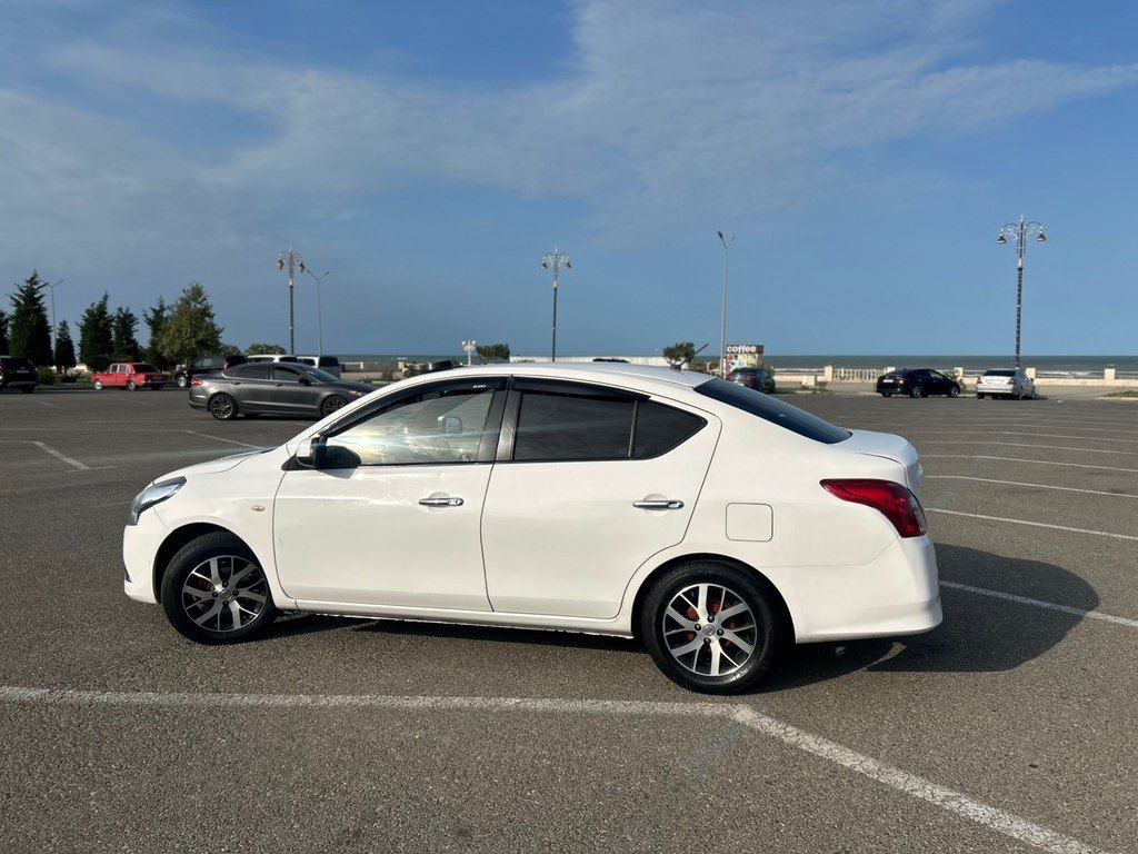 Nissan Sunny, 1.5 L, 2014 il, 270 000 km — Avtomobillər, Bakı (7)