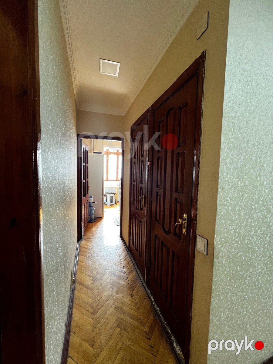 Satılır 5 otaqlı köhnə tikili 120 m² — Mənzil, Bakı (11)