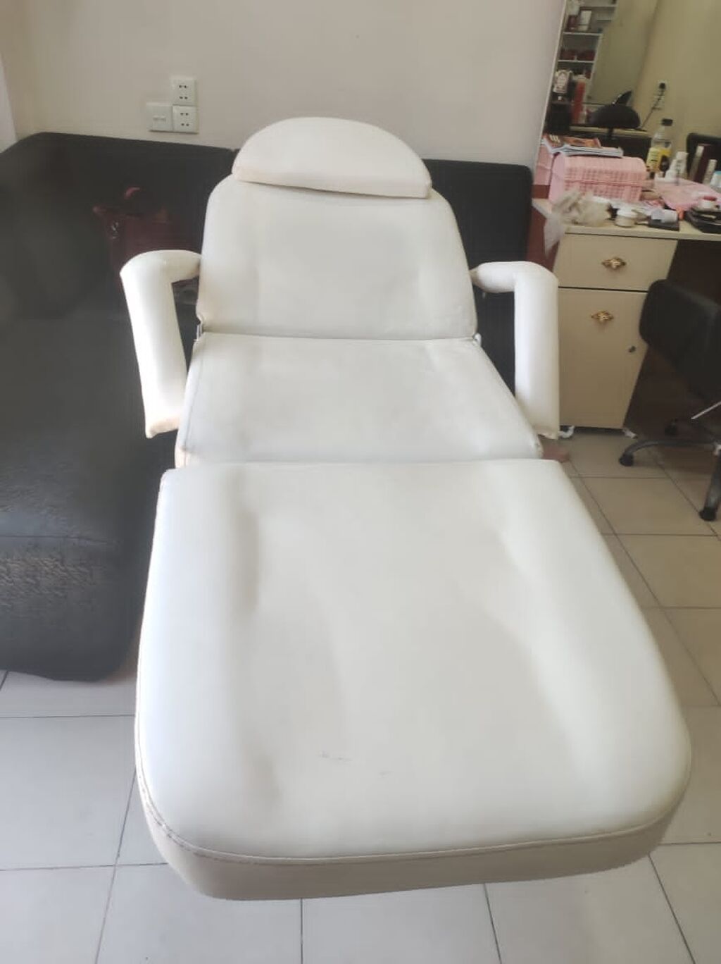 *120azn* Kusetka satilir.Yaxwi veziyyetdedir.Unvan Buzovna. 2972 — Salon mebeli, Bakı