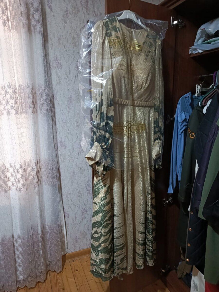 Ziyafət donu — Şəxsi əşyalar, Bakı (2)