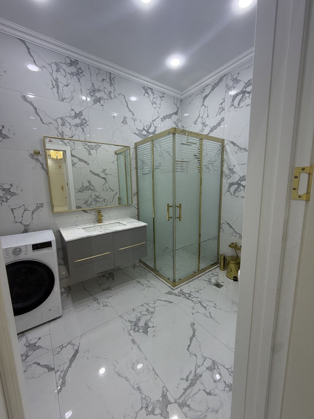 İcarəyə verilir 4 otaqlı yeni tikili 175 m² — Mənzil, Bakı (7)