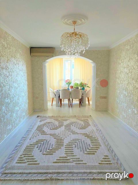 Satılır 3 otaqlı köhnə tikili 70 m²