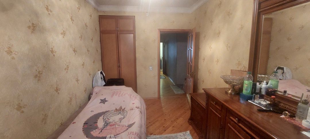 Satılır 4 otaqlı köhnə tikili 100 m² — Mənzil, Bakı (8)