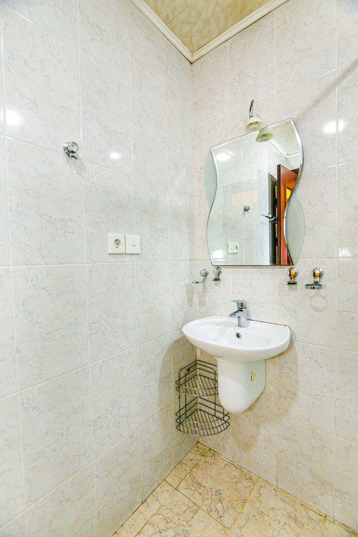 İcarəyə verilir 3 otaqlı köhnə tikili 132 m² — Mənzil, Bakı (11)