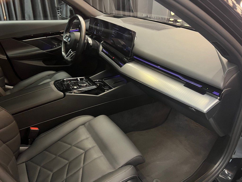 BMW 530, 2.0 L, 2023 il, 63 000 km — Avtomobillər, Bakı (11)